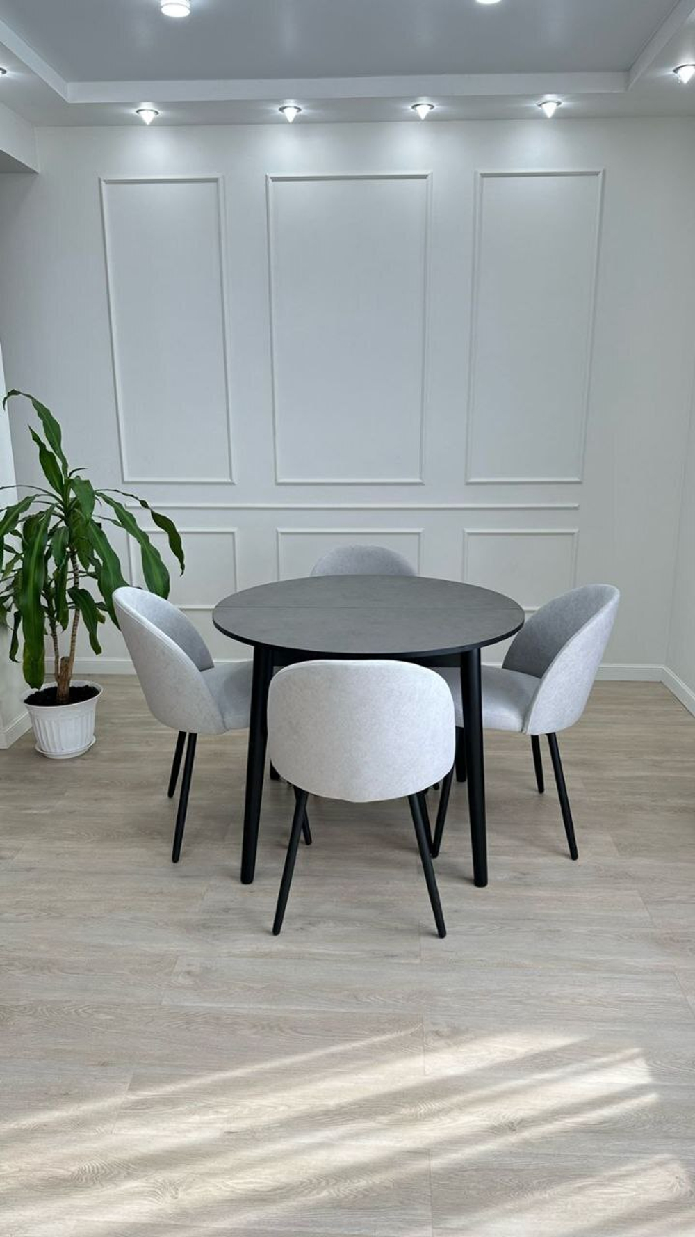 Круглый раздвижной стол "Бетон" и 4 стула Элион