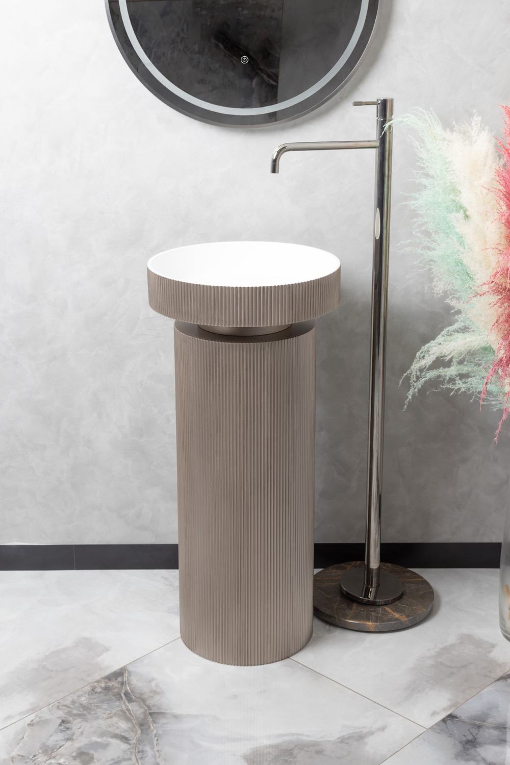 Раковина накладная рифленая SOLE Corian 400*130 DELMAR + Пьедестал для раковины рифленый Corian 300*720 DELMAR