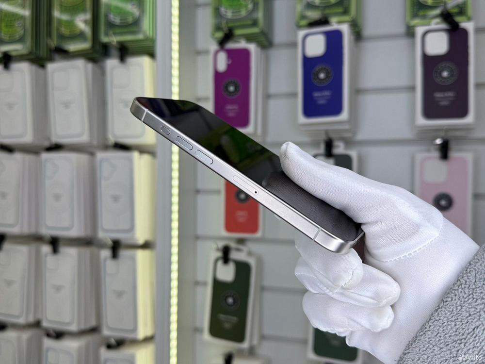 iPhone 15 Pro, 256 ГБ, SIM + eSIM б/у