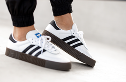 Женские кроссовки Adidas Originals Sambarose WMNS 'White Black Gum' AQ1134