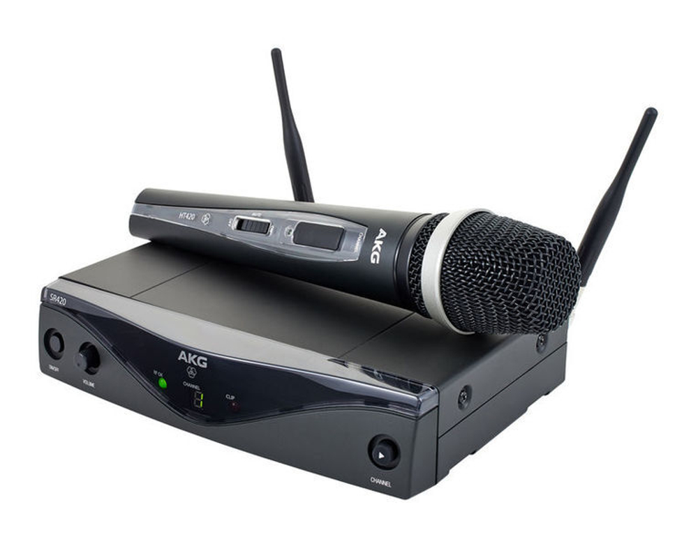 AKG WMS420 Vocal Set Band вокальная радиосистема Band B1 с приёмником SR420, ручной передатчик HT420 с динамическим капсюлем D5, в комплекте адаптер, 1 батарейка AA, держатель микрофона