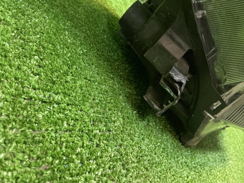 Фара правая Toyota RAV 4 CA40 (2015-2019) галоген