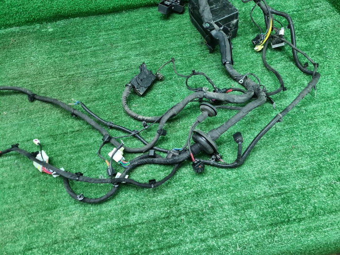 Проводка моторного отсека Haval F7 (2018-2024)