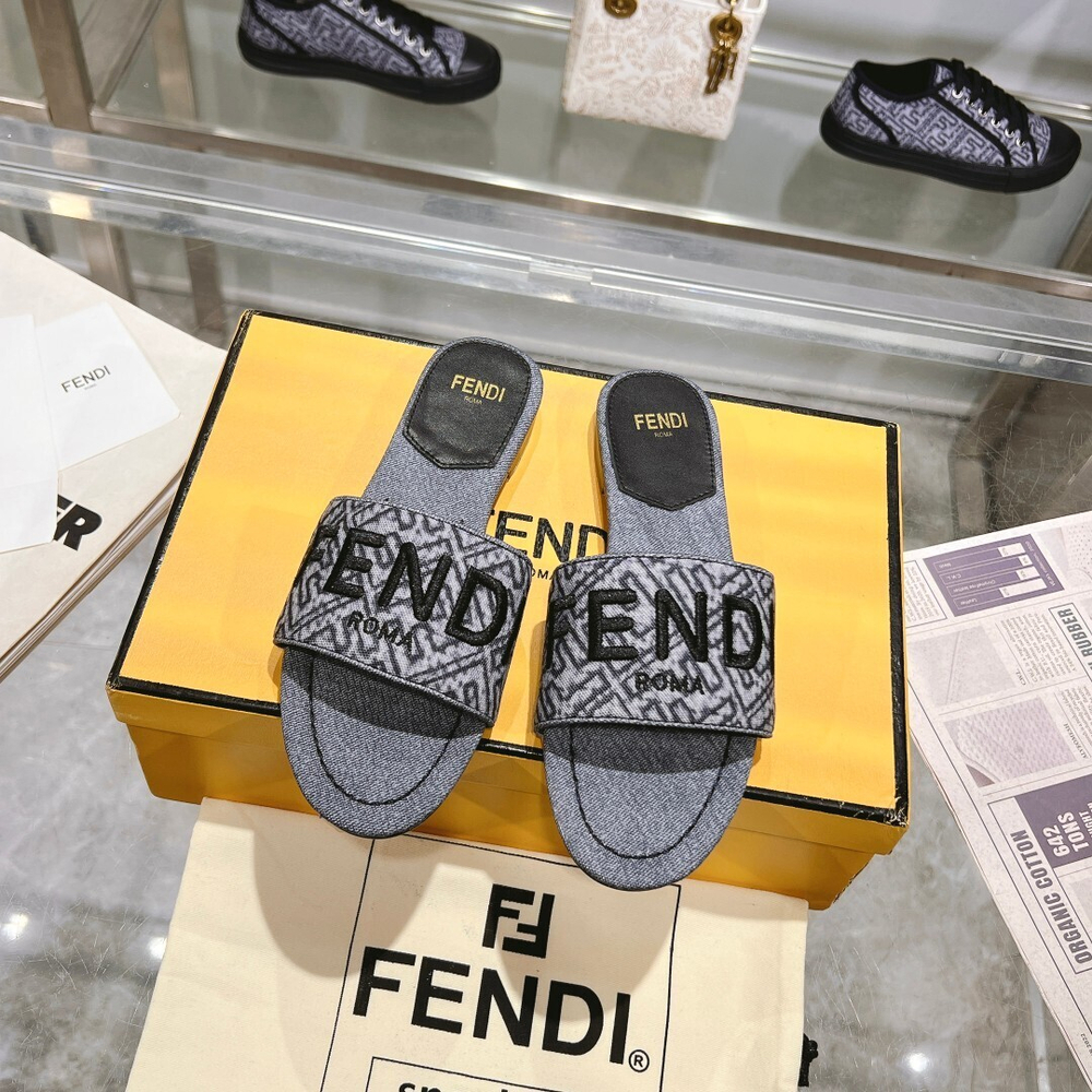 Fendi Signature Slides