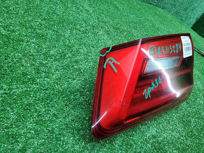 Фонарь правый внутренний BMW 5er G30 (2017-2020)