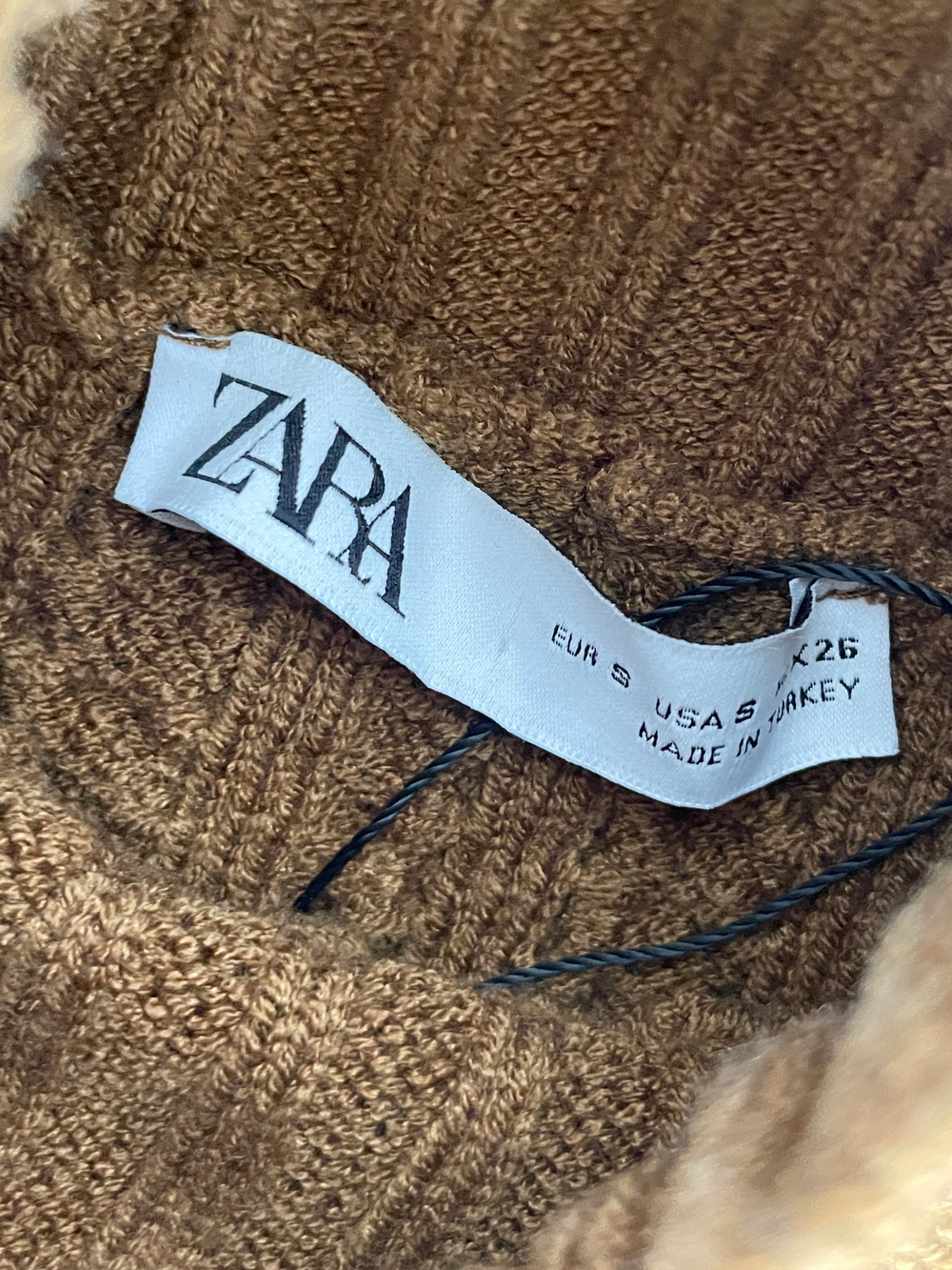 Жилет Zara