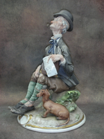 Статуэтка. Фарфор. Шарманщик. Capodimonte. Италия