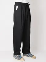 Купить Брюки Sashina Oversize черные Брюки Sashina Oversize черные