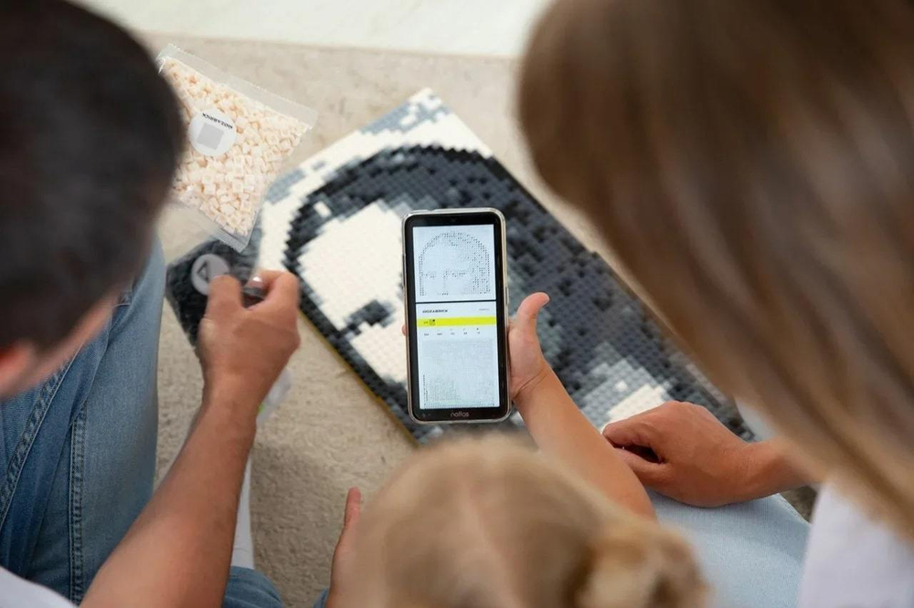 фото-конструктор MOZABRICK - Пксель-арт, собери свою картину по фото и вешай на стену!