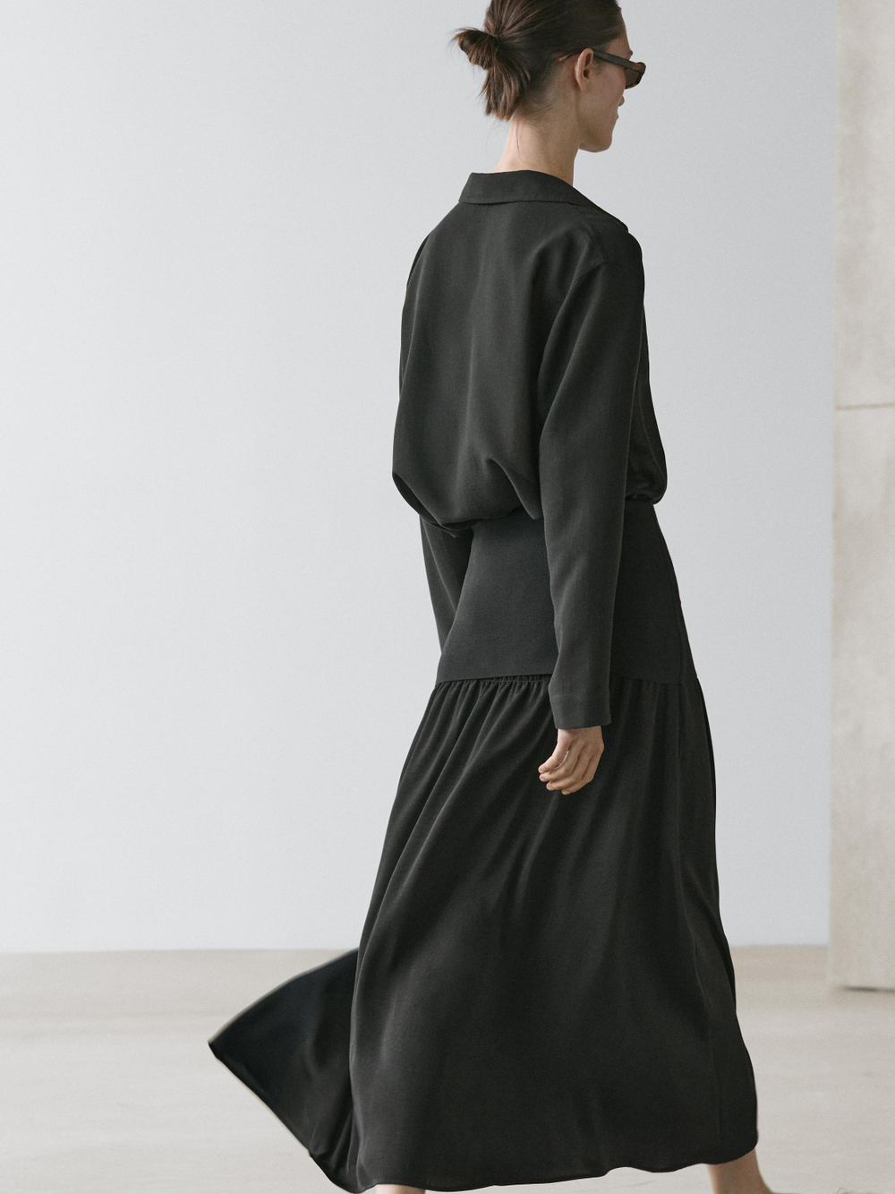 Massimo Dutti Струящаяся юбка миди с контрастными деталями, черный