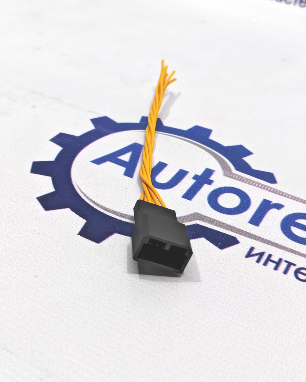 Разъем с проводом штыревой на зеркало Lada Priora ШТ