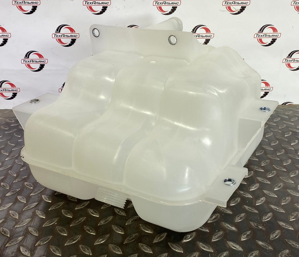 Бачок расширительный 1675922