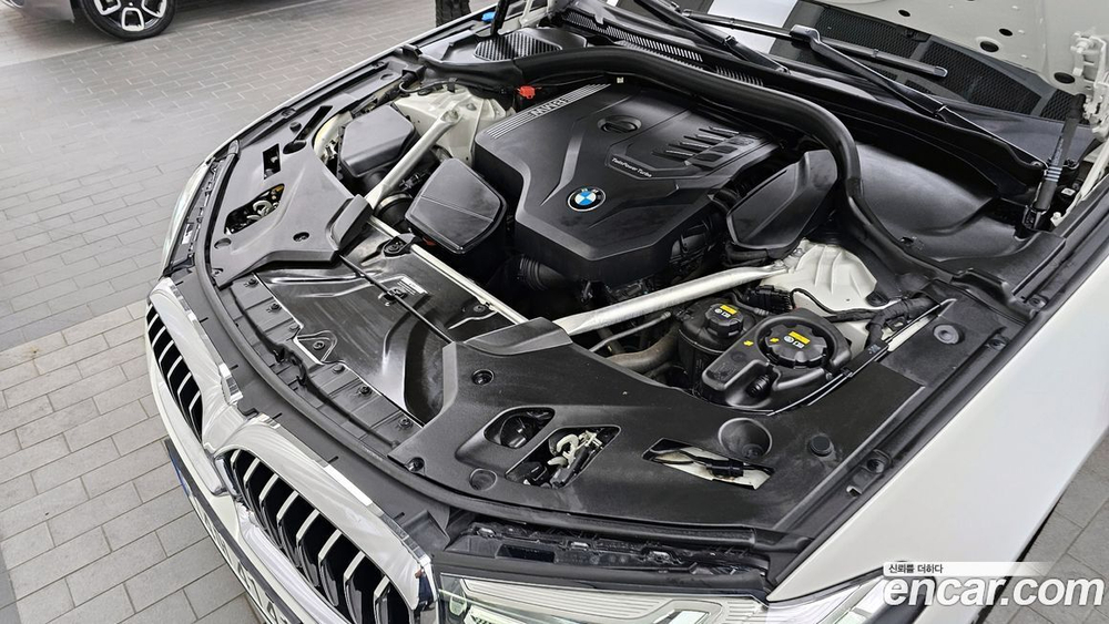 BMW 5 Series (G30) 530i xDrive M Sports (08.2022)