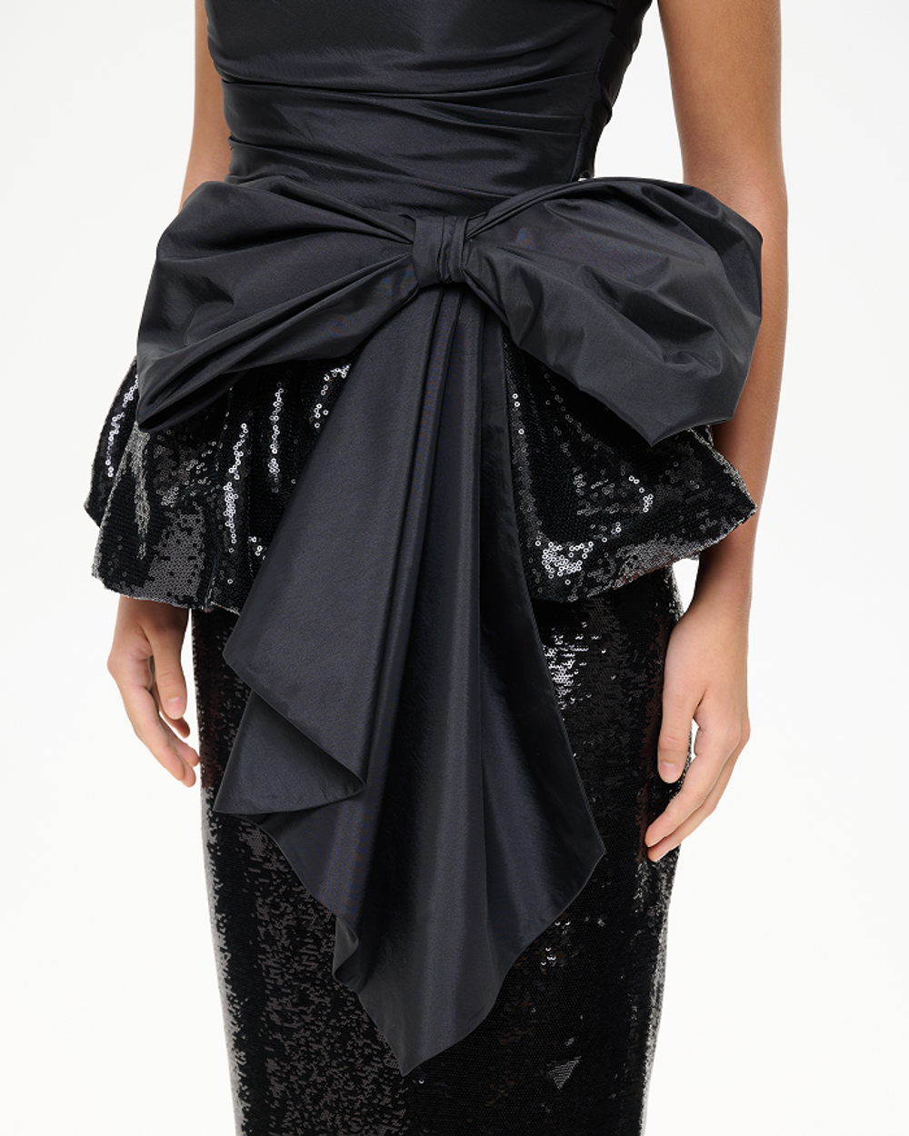 Топ корсетного типа из пайеток и тафты