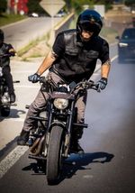 Solaris 2.0 Notorious / Черно-золотой