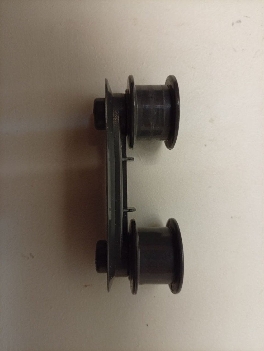 ESL98330 ктп2 Ролики боковой стенки посудомоечных машин Electrolux AEG Zanussi 1522029121 б/у