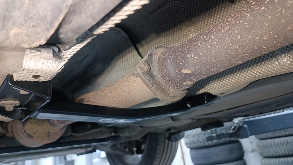 Усилитель тоннеля по середине (передний привод) Volvo S60 2 (ПОД ЗАКАЗ)
