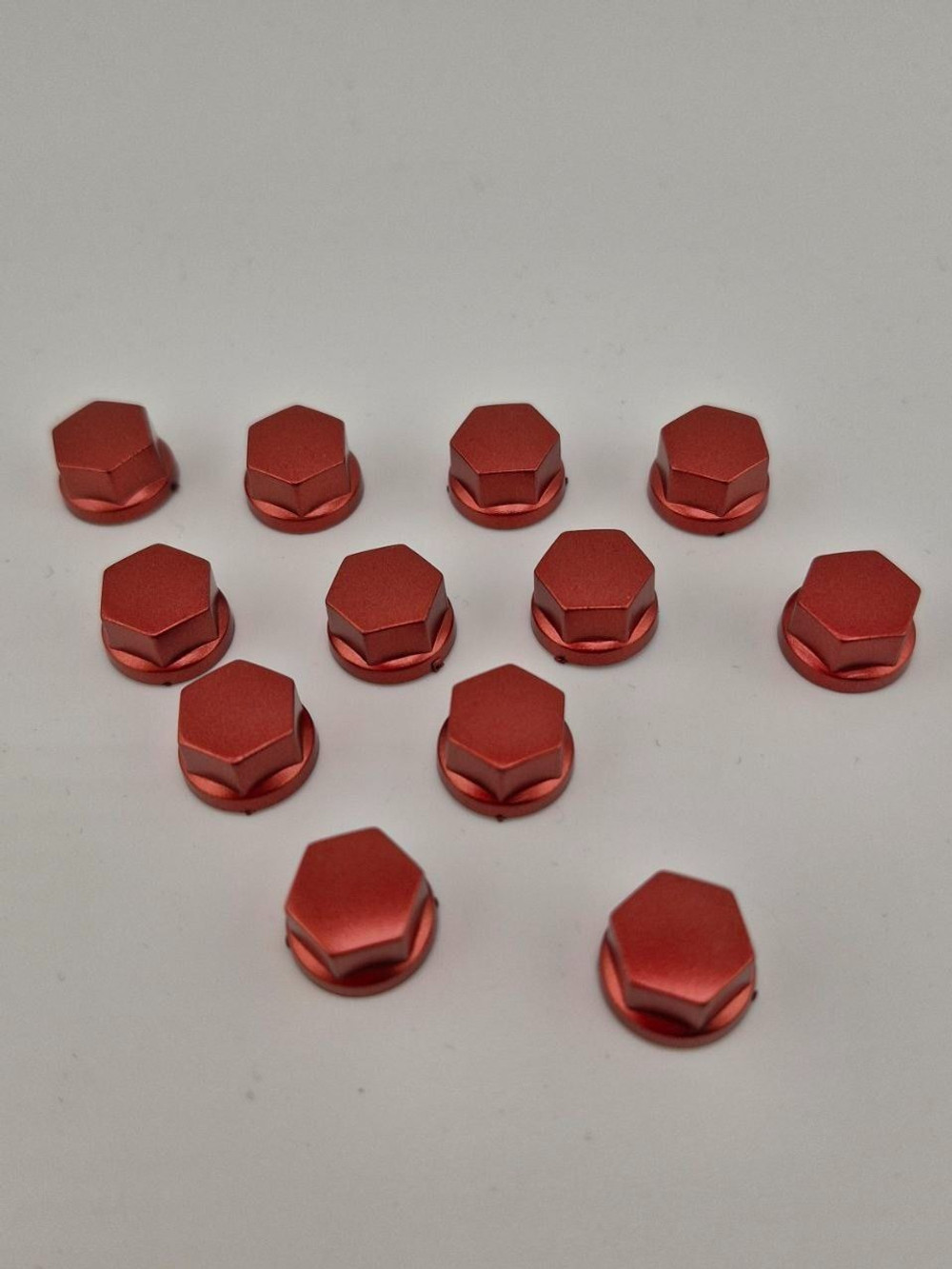 Колпачки на гайки и болты декоративные