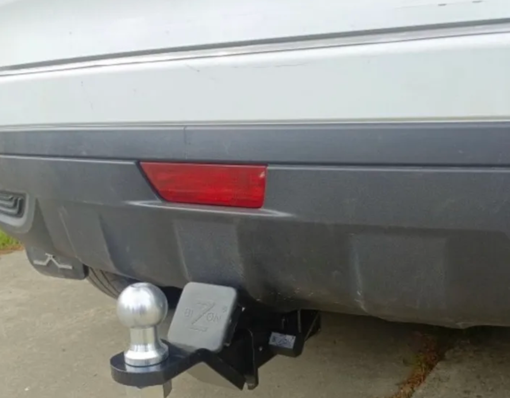 Фаркоп с унив. электрикой Смарт на Lada (ВАЗ) XRAY(включая Кросс) 2016- Бизон FA 0690-E