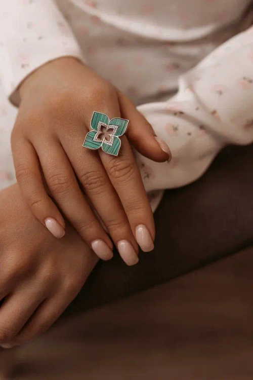 Кольцо "TRUE FLOWERS" с малахитом в серебре