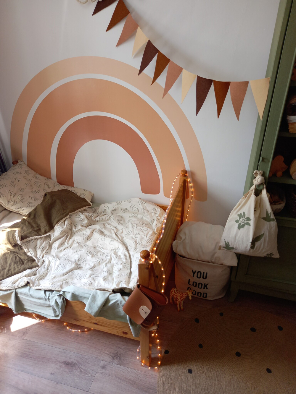 Стикер СКАНДИ РАДУГА