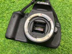 Canon 600D kit 18-55mm 3.5-5.6 IS II 24 500 кадров