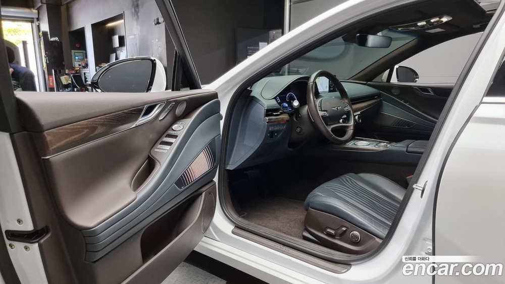 Genesis G80 (RG3) Бензин 2.5 Turbo 2WD (06.2020)