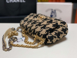 Chanel 19 26 cm