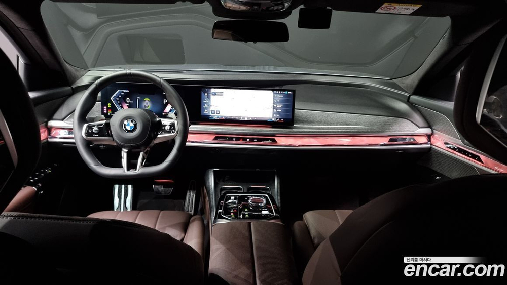 BMW 7 Series (G70) 740i sDrive M Sports (06.2023)