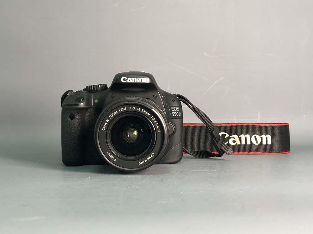 Canon 550d+kit 18-55 12.890 кадров