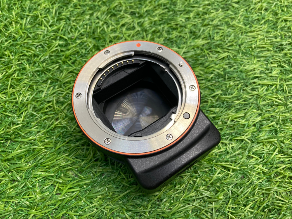 Адаптер Sony LA-EA3