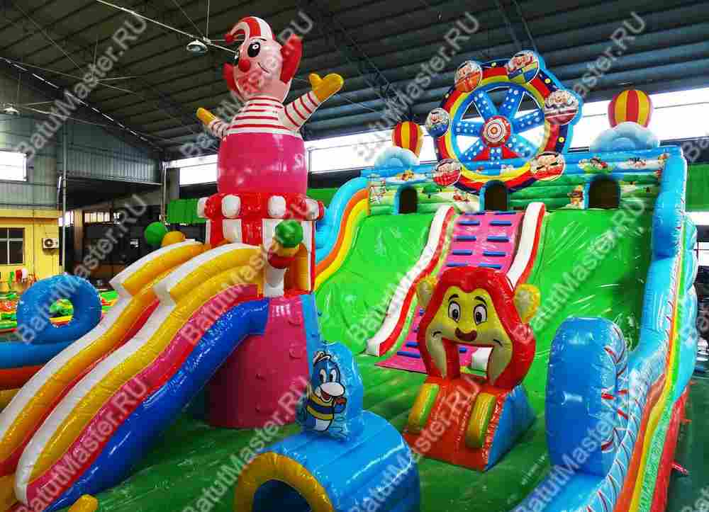 Коммерческий надувной батут «Парк развлечений Мульти» 15*8*8 м
