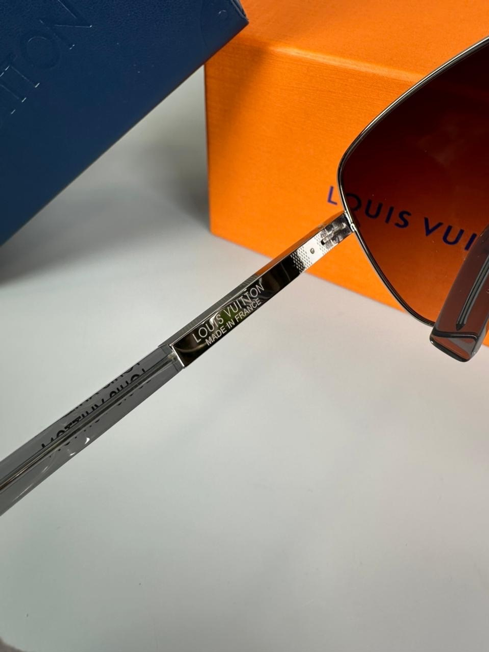 Очки Louis Vuitton