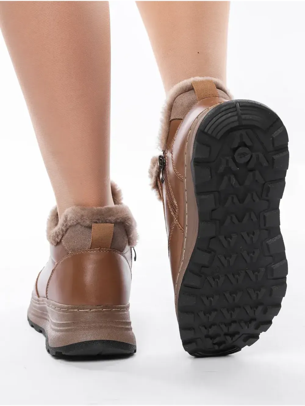 Кроссовки зимние