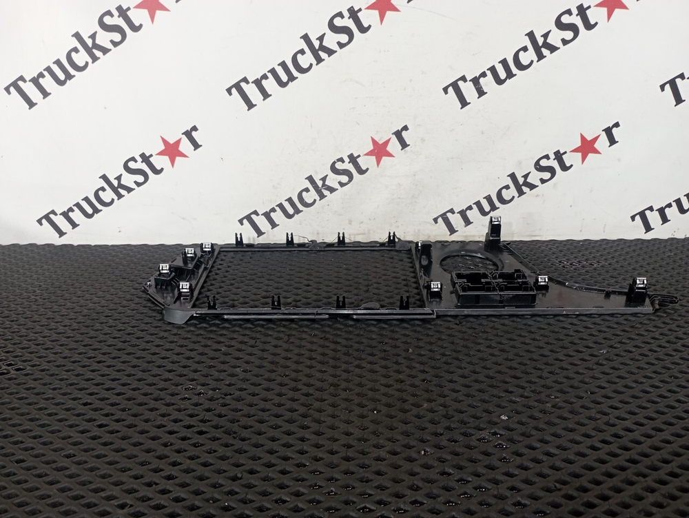 Накладка панели приборов 2023г