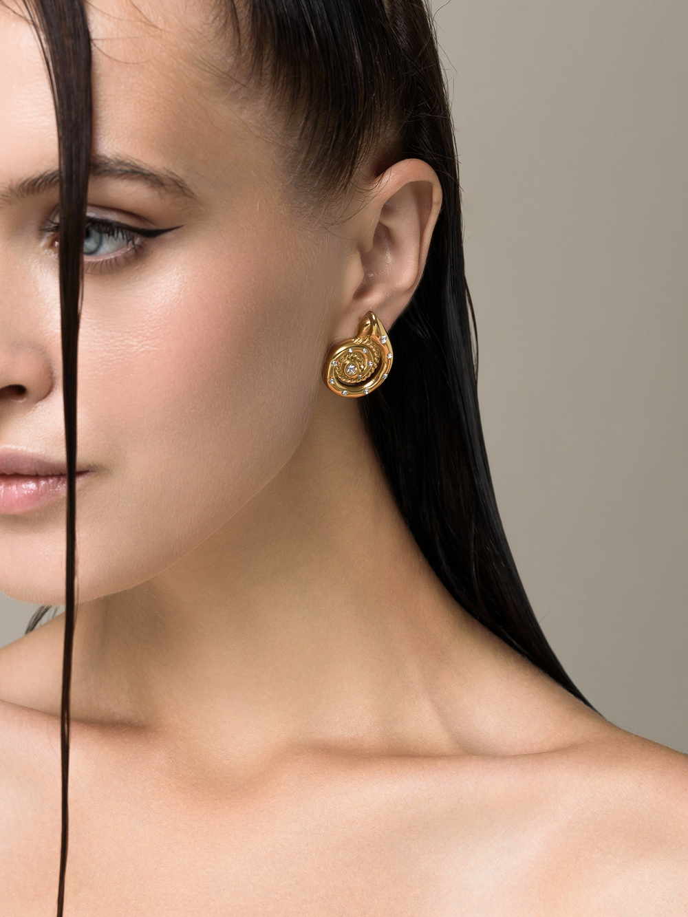 Пусеты Small Shell Gold Dimonds