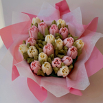 Букет цветочных капкейков больших тюльпанов 7 шт