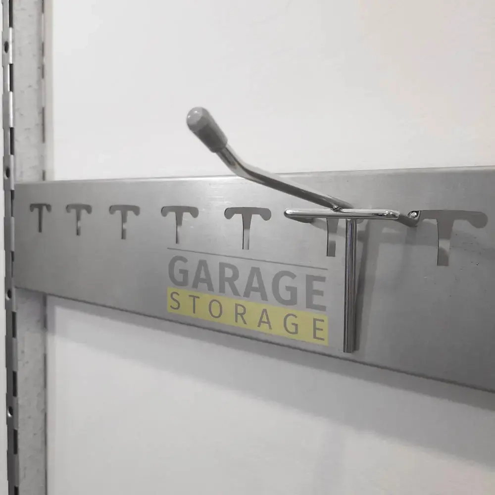 Металлическая планка с перфорацией для инструментов в системе хранения Garage Storage