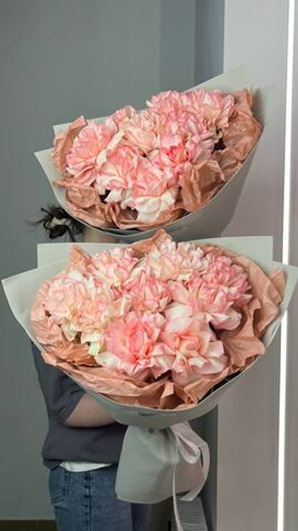 Букет из крупных роз