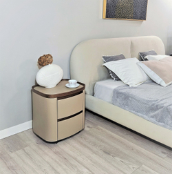 Двуспальная кровать с широким изголовьем Coco