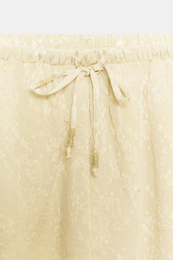 ZARA ЖАККАРДОВЫЕ ШОРТЫ С КРУЖЕВОМ — ZW COLLECTION, ПАСТЕЛЬНО-ЖЕЛТЫЙ