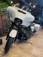 Harley-Davidson Street Glide ST White Sand Pearl / Черный (с НДС)