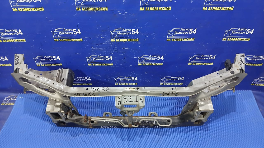 Рамка радиатора / телевизор NISSAN CEFIRO 1994-1996