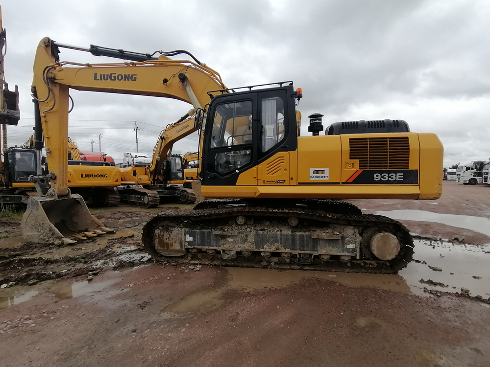 LiuGong CLG933 Экскаватор CLG933E	 (Дизельный, 8,3 л, 264 л.с., АТ)