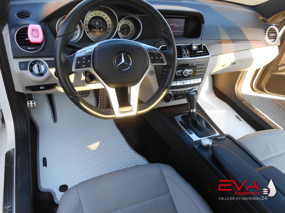 Mercedes-Benz C-Class W204 (03.2011 - 08.2015) купе