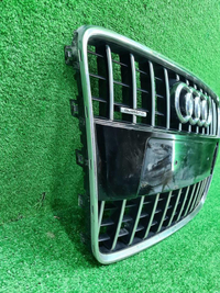 Решетка радиатора Audi Q7 1 4L (2009-2015)