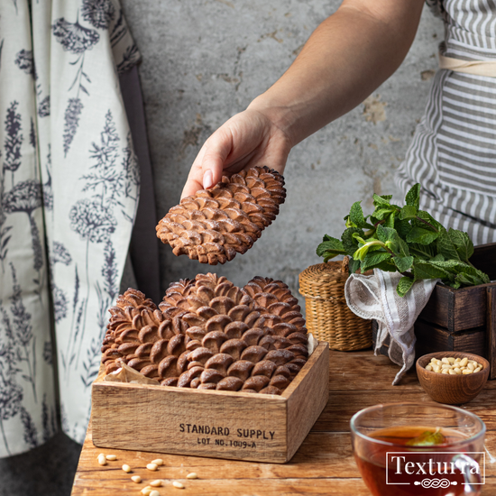 печенье, пряник в виде шишки