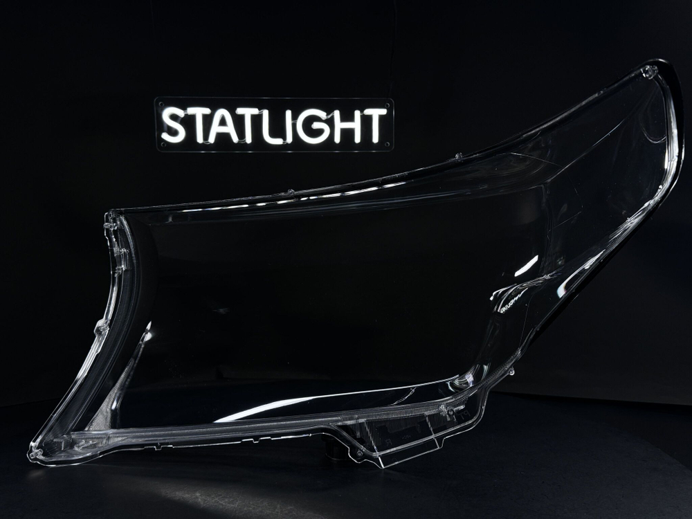 Правое стекло фары Toyota LC200 2012-2015