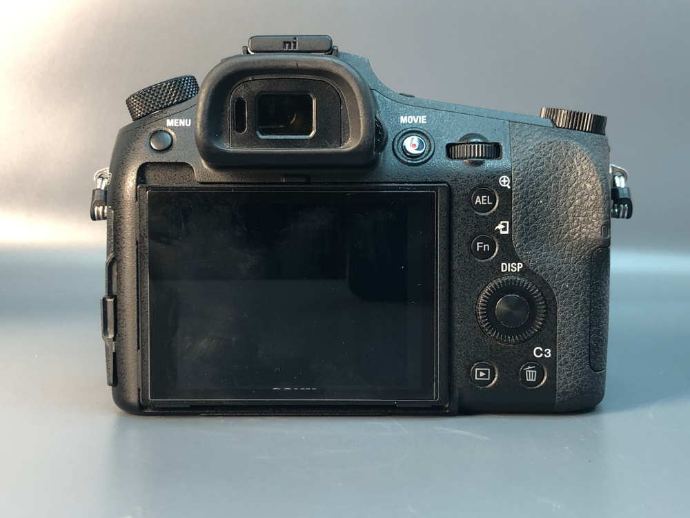 Sony Cyber-shot DSC-RX10M3