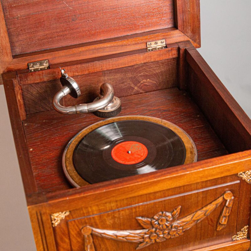 Винтаж: Граммофон фирмы THORENS